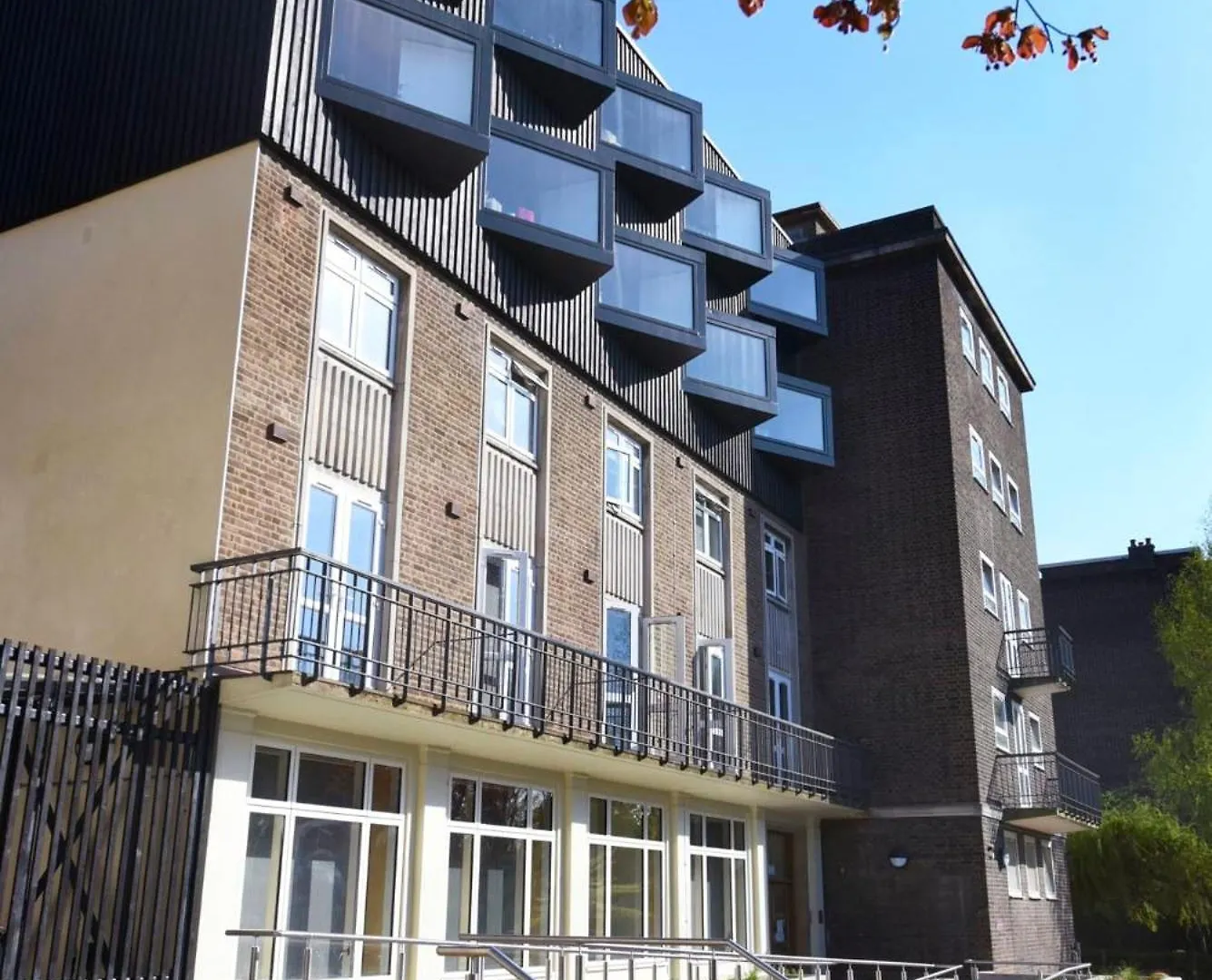 Raymont Hall In London